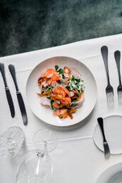 Lachs Salat im Restaurant Heugümper