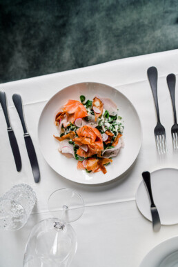 Lachs Salat im Restaurant Heugümper