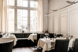 Öffnungszeiten und Kontakt